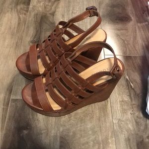 Brown wedges